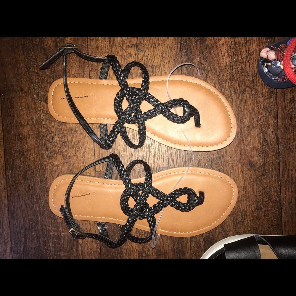 Women’s size 7 sandals